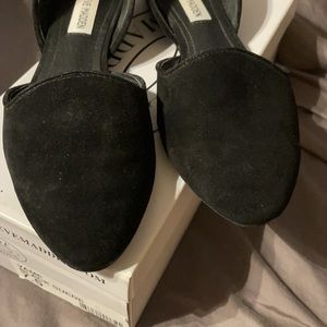 Steve Madden black suede flats